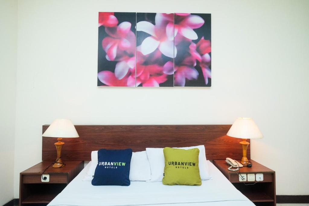 Urbanview Hotel Anggraeni Jatibarang - Superior Queen Room