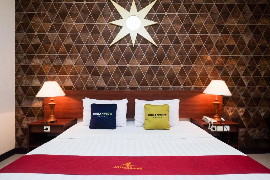 Urbanview Hotel Anggraeni Jatibarang - Deluxe Room