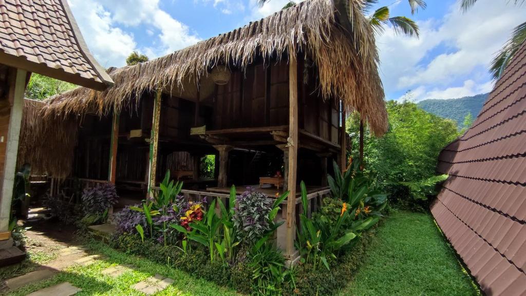 Garður fyrir utan Sekumpul Bali Hidden Space