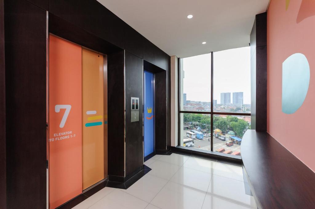 Fotografie z fotogalerie ubytování Sans Hotel The Green Bekasi by RedDoorz v destinaci Bekasi