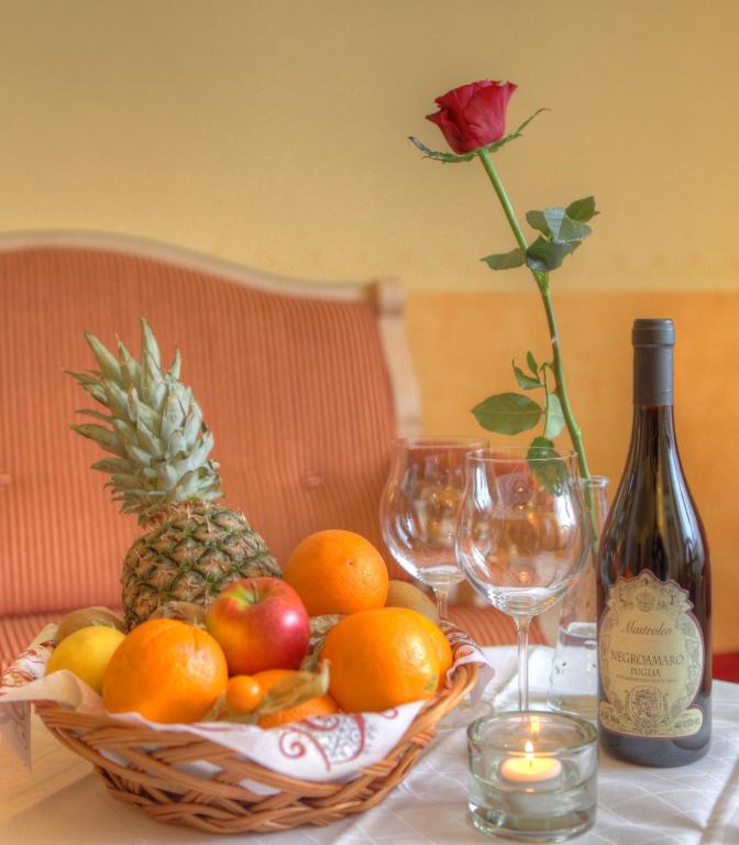 Nápoje v ubytování Romantik Hotel Zum Lindengarten