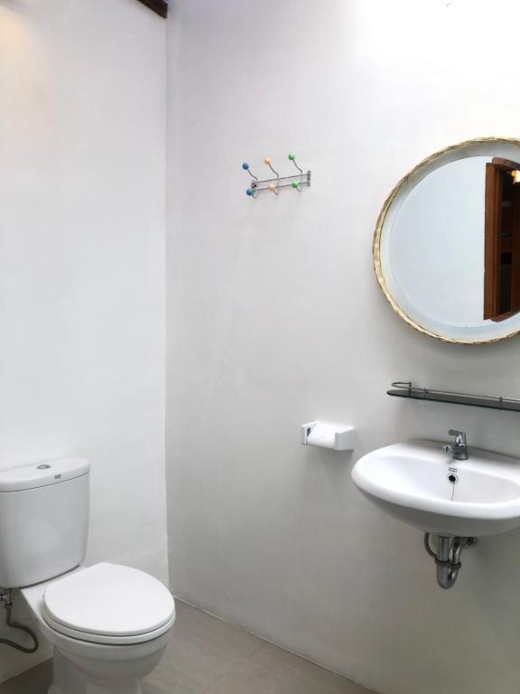 Koupelna v ubytování Roots Hotel Trawangan