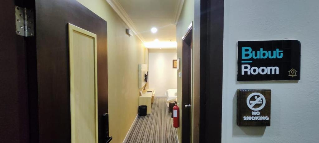 Certifikát, hodnocení, plakát nebo jiný dokument vystavený v ubytování Nest Dayroom, 12hours stay