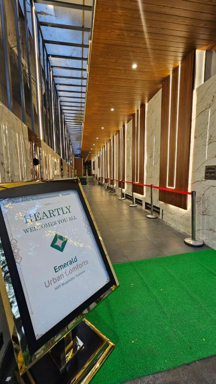 Certifikát, hodnocení, plakát nebo jiný dokument vystavený v ubytování Emerald Urban Comforts