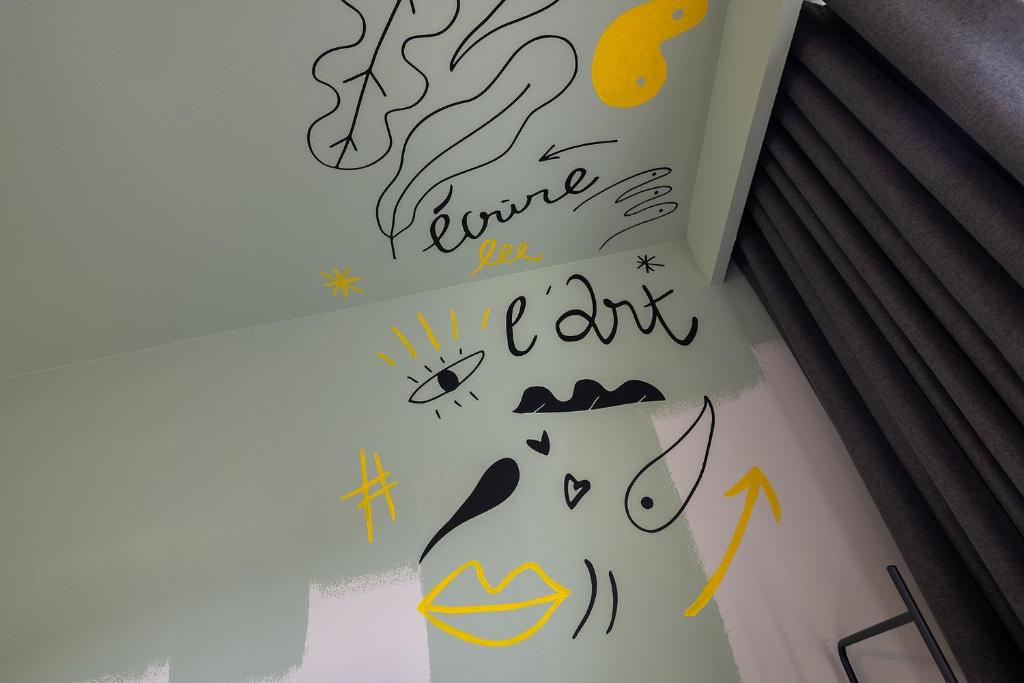 Les Artistes - Resim 24