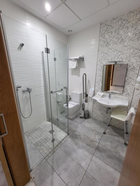 Casa Gloria Apartments - 10