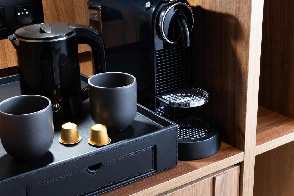 Les Artistes - Resim 16