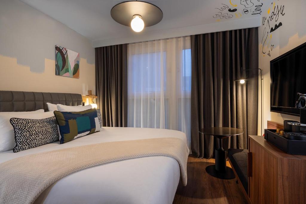 Les Artistes - Resim 36