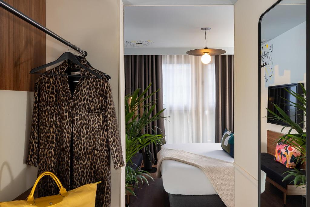 Les Artistes - Resim 43