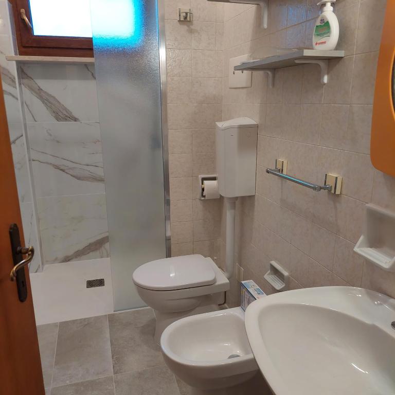 Koupelna v ubytování B&B Cuei di Baret