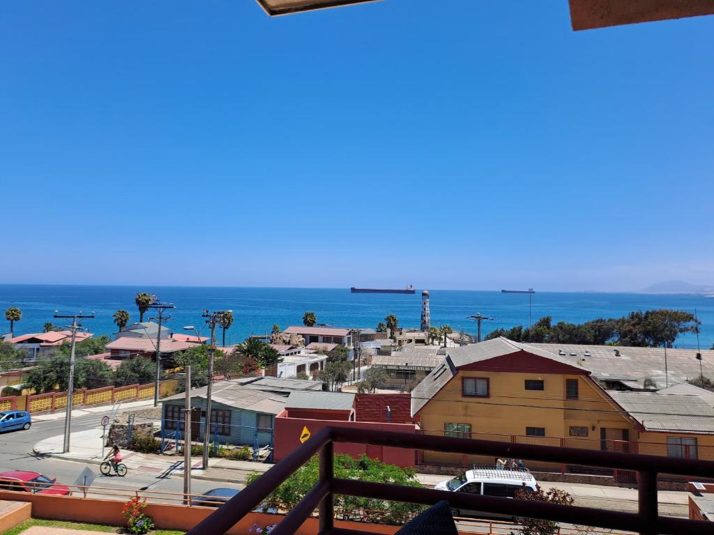 Vista generica sul mare o vista sul mare dall'interno dell'hotel