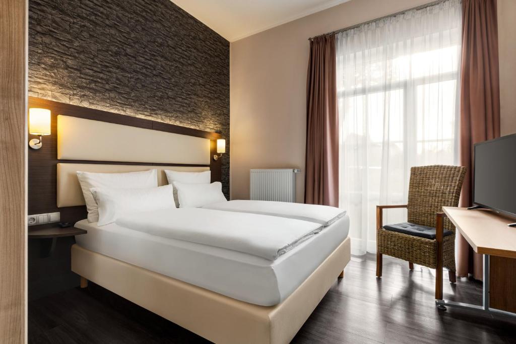 Amedia Express Bielefeld, Trademark Collection by Wyndham - Comfort Accessible Room