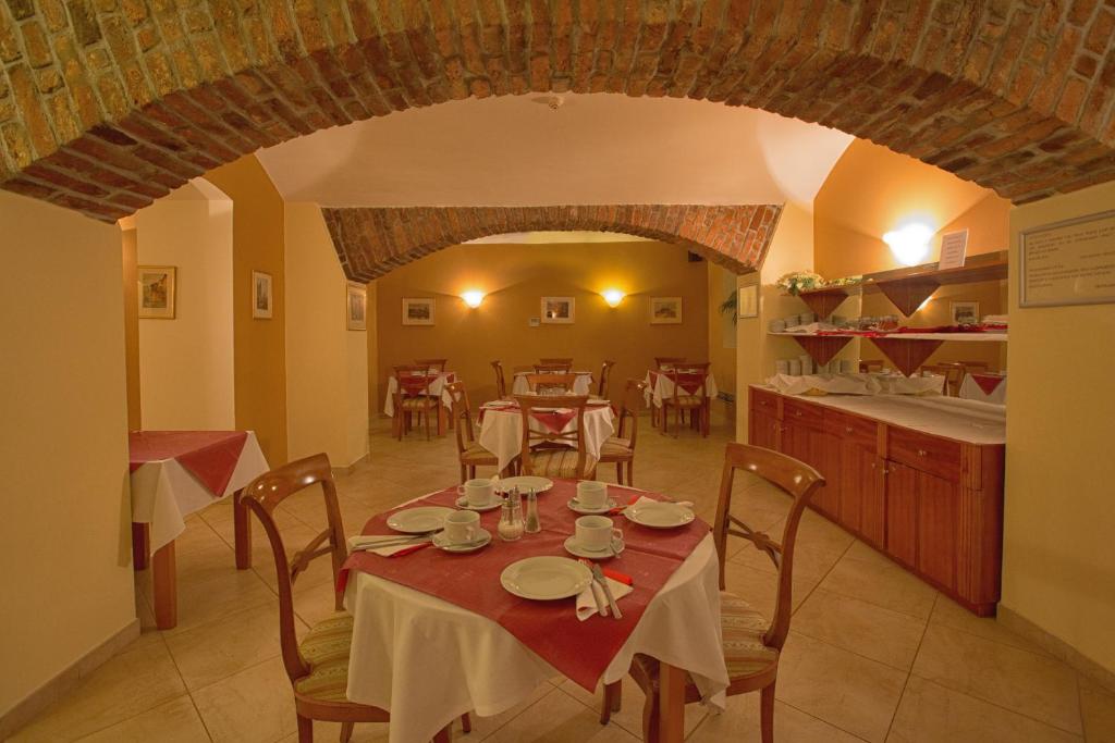 Restaurace v ubytování Hotel Tyl