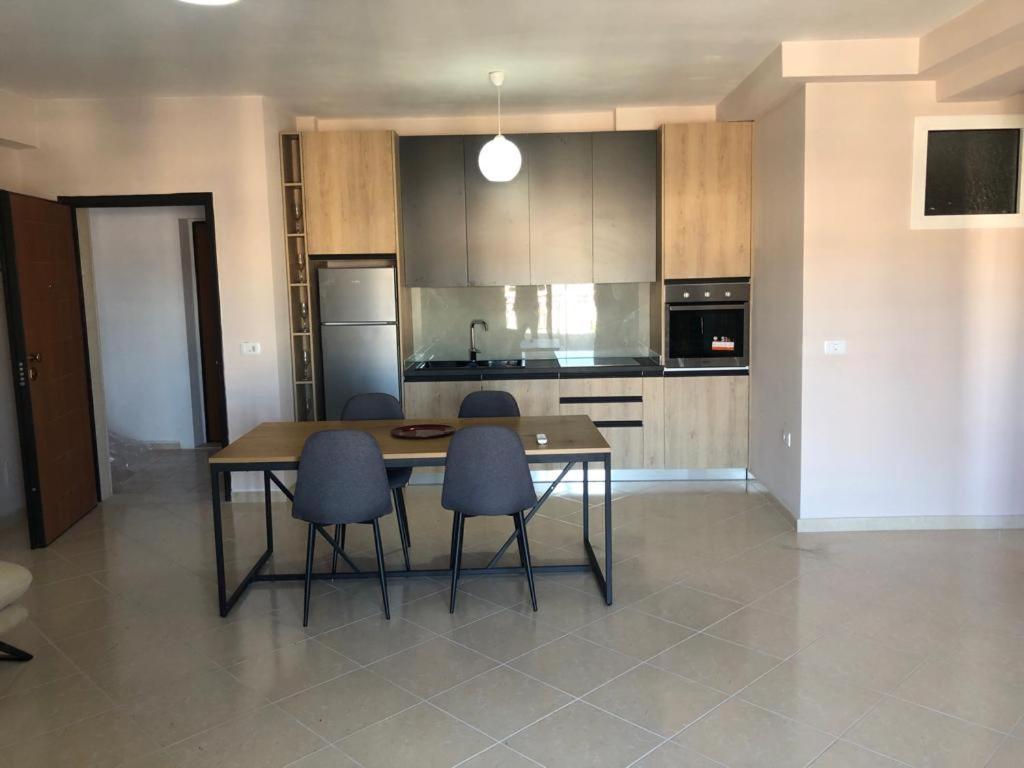 VLORA APARTAMENT - Image 3