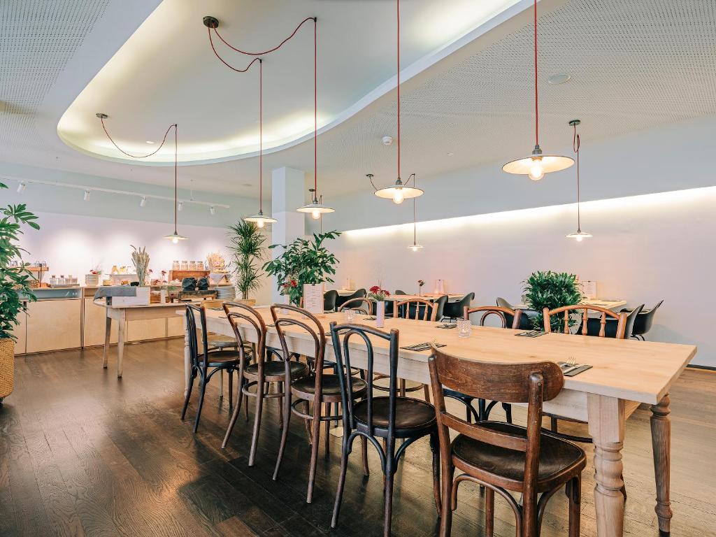 Restaurace v ubytování Hotel Dom - das Hotel mit dem Integrationskonzept
