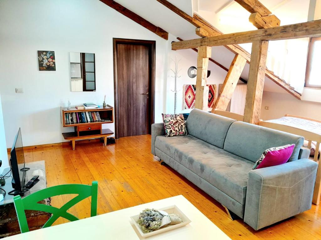 Central Loft - Image 4