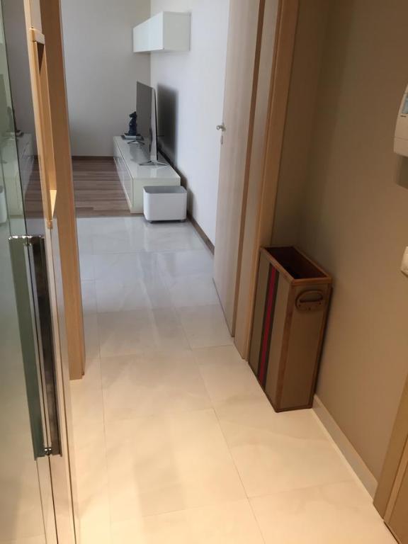 A television and/or entertainment centre at Apartment Braila