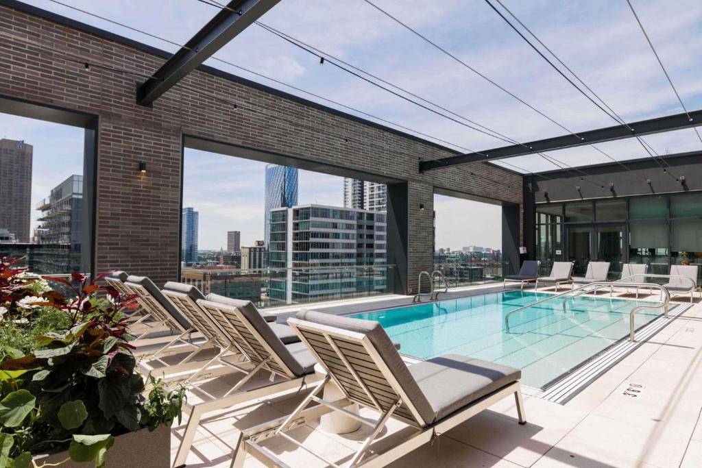 Zdjęcie z galerii obiektu W Loop Studio w Deck Pool Gym 3 blocks to L CHI-643 w Chicago