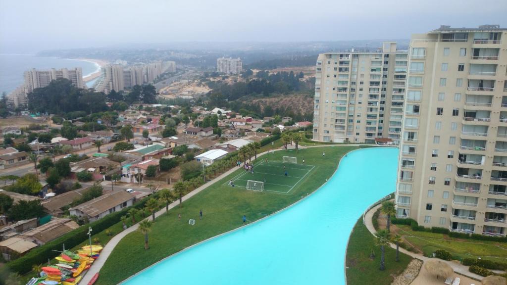 Bazén v ubytování Laguna Vista, Vista Océano 1305 nebo v jeho okolí