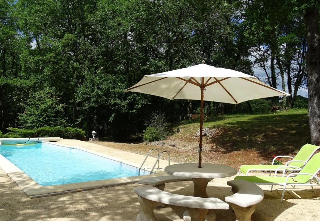 Photo de la galerie de l'établissement Domaine du Mayne - Le Chene - Clévacances 2 Clés, à Blanquefort-sur-Briolance