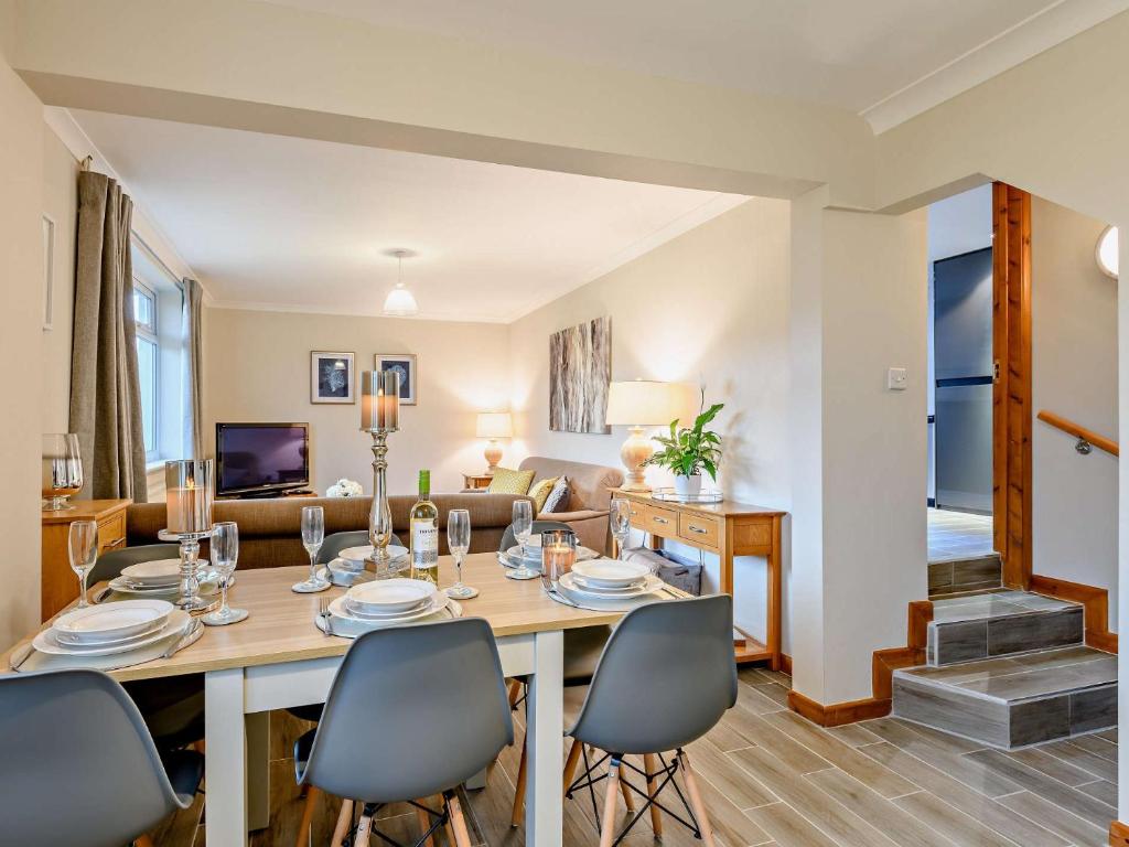 Χώρος καθιστικού στο 3 Bed in Lulworth Cove 82367