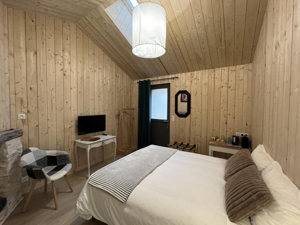 AU LOGIS DE BELLEFOIS - Chambres d'hôtes - Chambre Double Standard