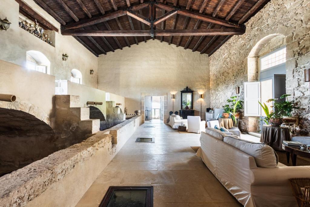 Гостиная зона в Masseria Costanza Vendicari