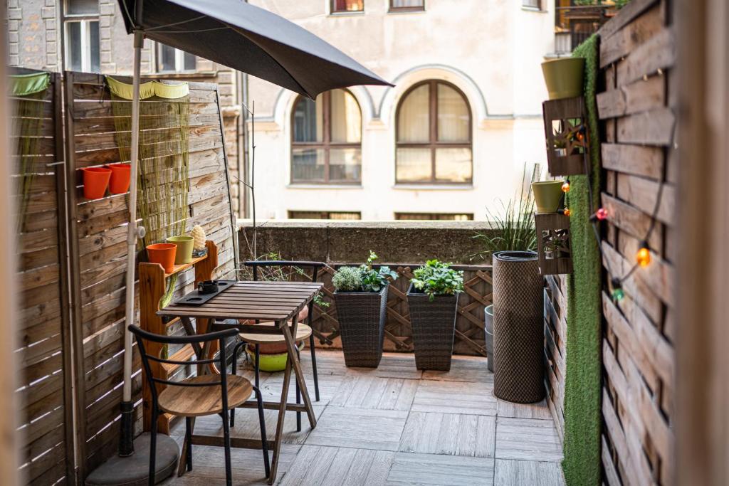 Central Terrace 1066 Budapest, 30 Dessewffy utca kép - 1