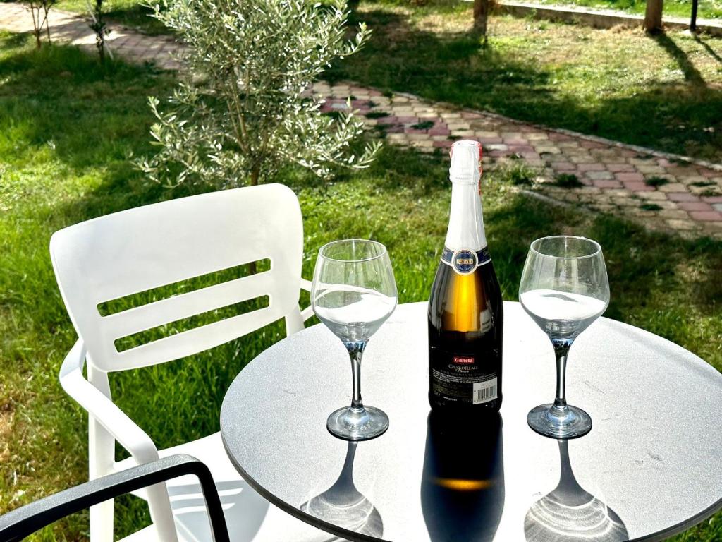 Shell Home - Image 4