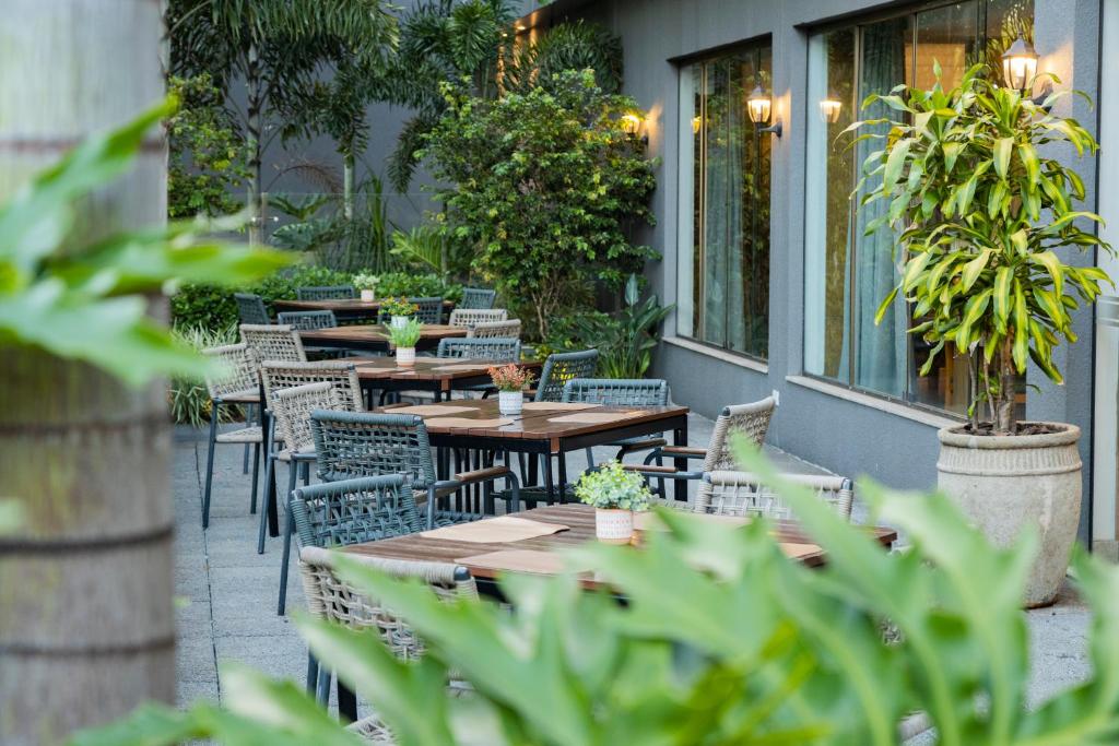 Restaurace v ubytování Nadai Confort Hotel e Spa