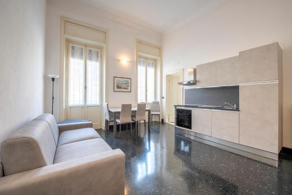 Kuchyň nebo kuchyňský kout v ubytování 236 - Casa Corso Colombo - Centro Storico, Mare e spiaggia a 200m - PARCHEGGIO GRATIS INCLUSO