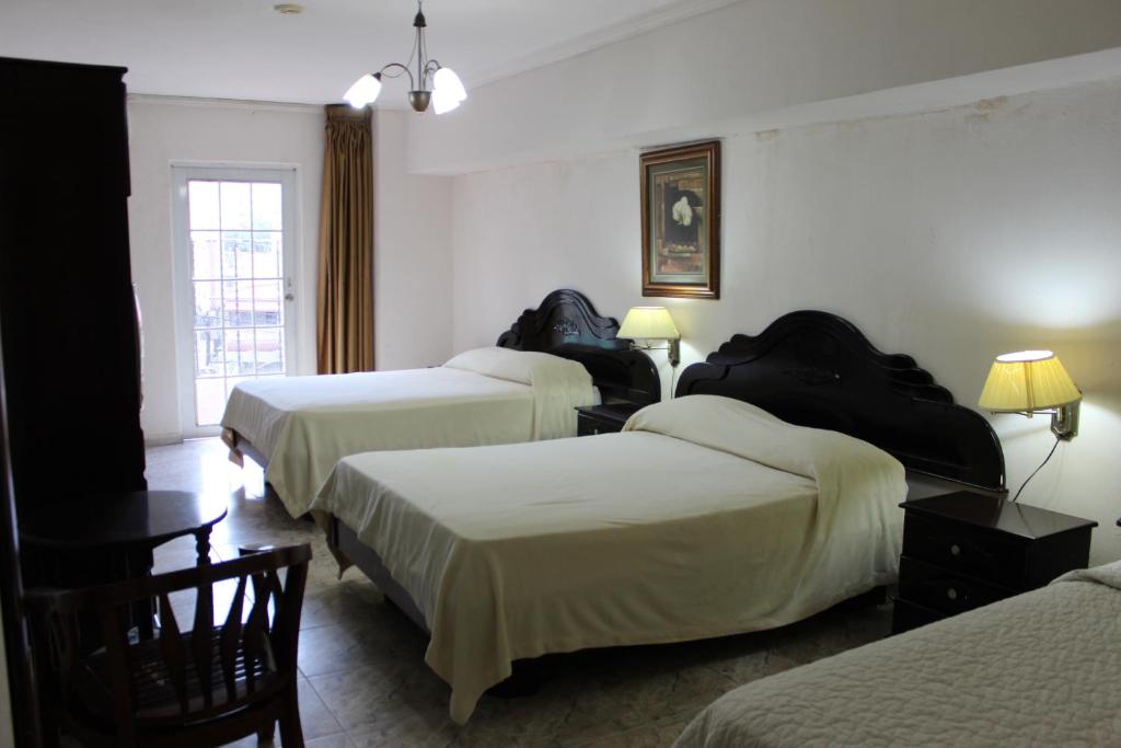Hotel Parador - Family Room