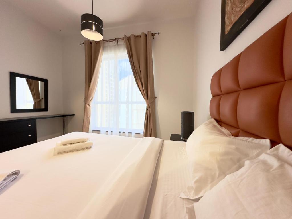 Fotografie z fotogalerie ubytování Dar Vacation - Great Spacious 2BR Apartment in Jumeirah Beach Residence v Dubaji