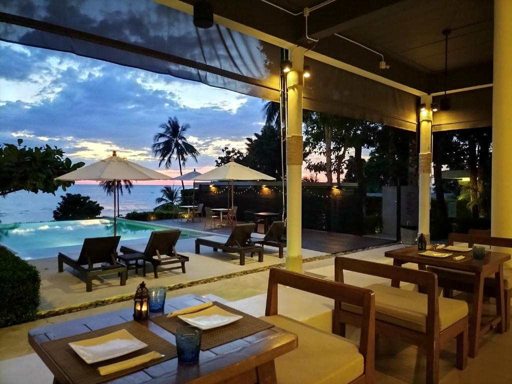 Bazén v ubytování Nest Sense Resort nebo v jeho okolí