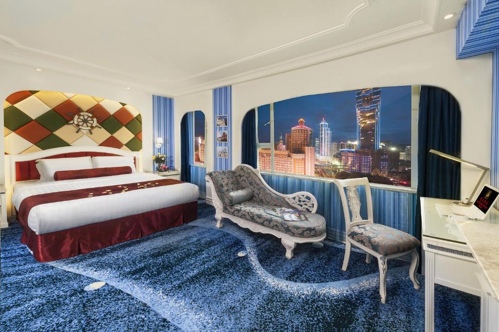 Postel nebo postele na pokoji v ubytování Hotel Beverly Plaza