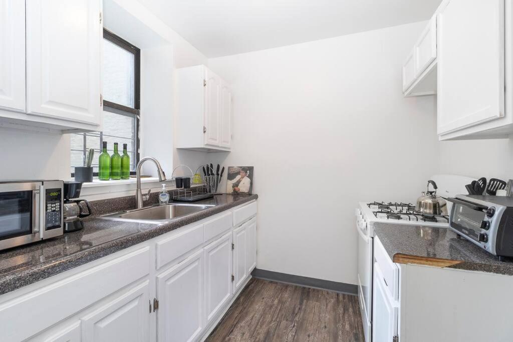 رزرو هتل، 2Bed Bliss توسط Central Park North | 09037376597