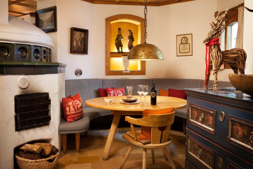 Posezení v ubytování Hotel zum Hirschen