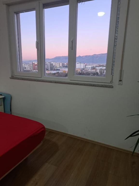 Beautiful Apartment in Tirana - Imazhi 2