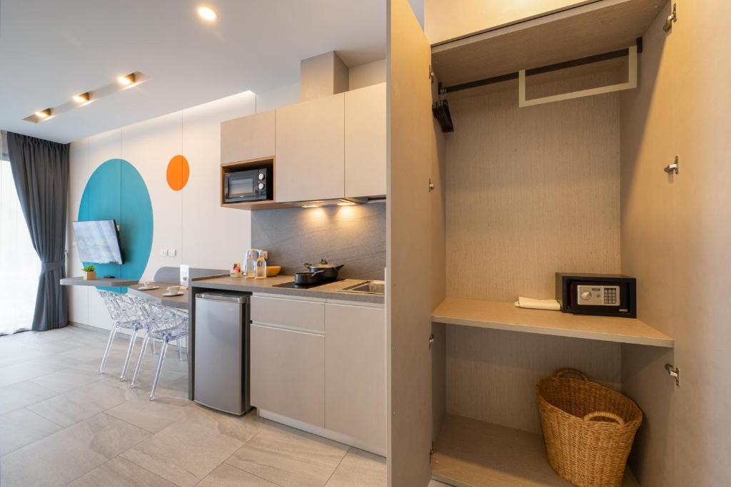 HOMA Phuket Town - 16