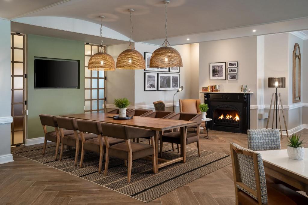Protea Hotel by Marriott George King George - Image 38