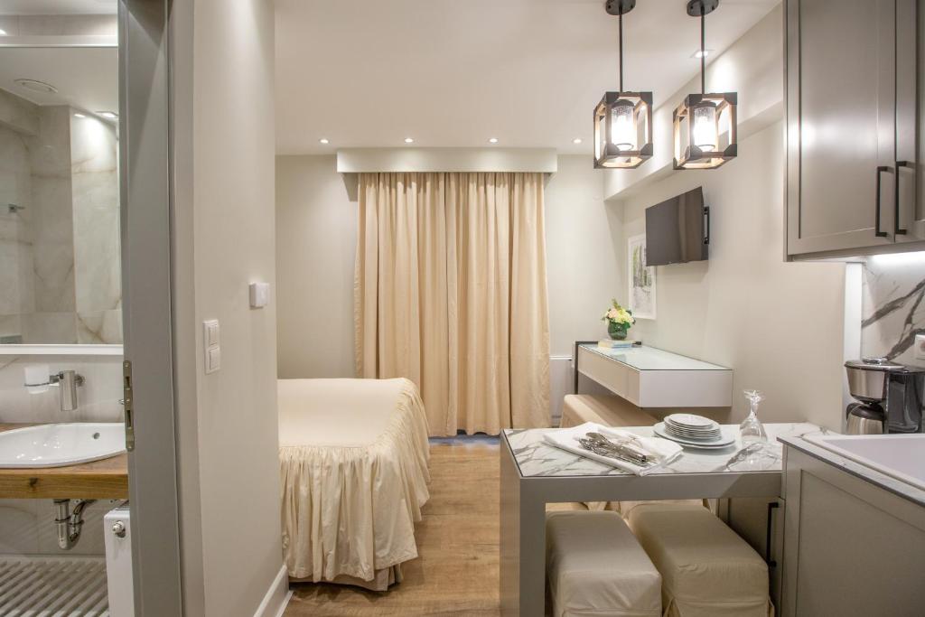 Aelia Luxury Apartments - 9