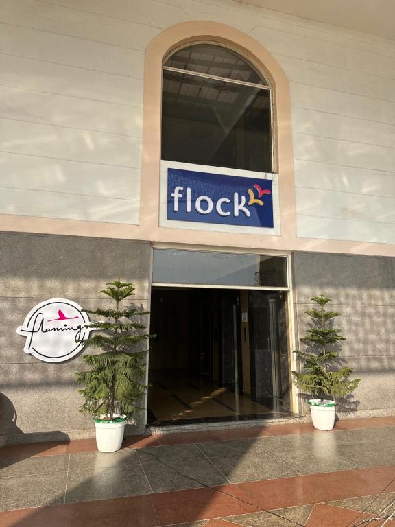 Certifikát, hodnocení, plakát nebo jiný dokument vystavený v ubytování Flamingo Hotel Sector 67 I Studio Rooms I Gurgaon