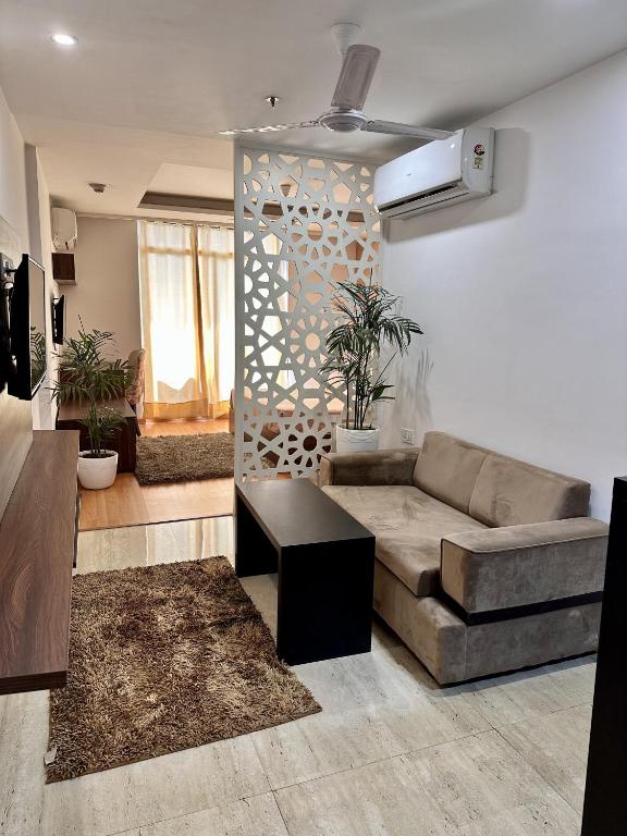 Posezení v ubytování Flock Hotel I Golf Course Road Near Dlf Phase 1 Metro station I Gurugram