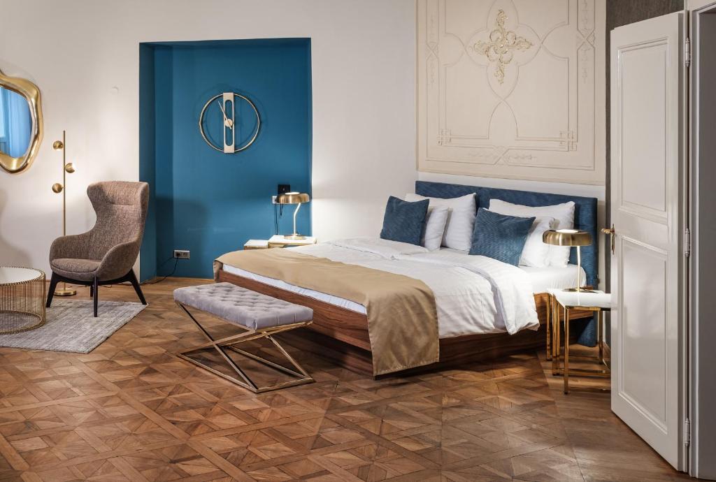 Golden Angel Suites by Adrez - Resim 24