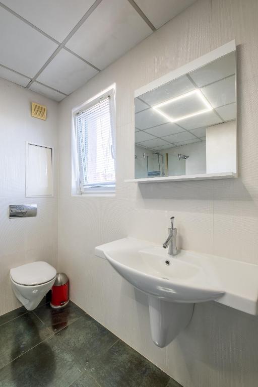 Koupelna v ubytování Marvellous Apt / Roof Top Terrace / 2BDR / 2BTH
