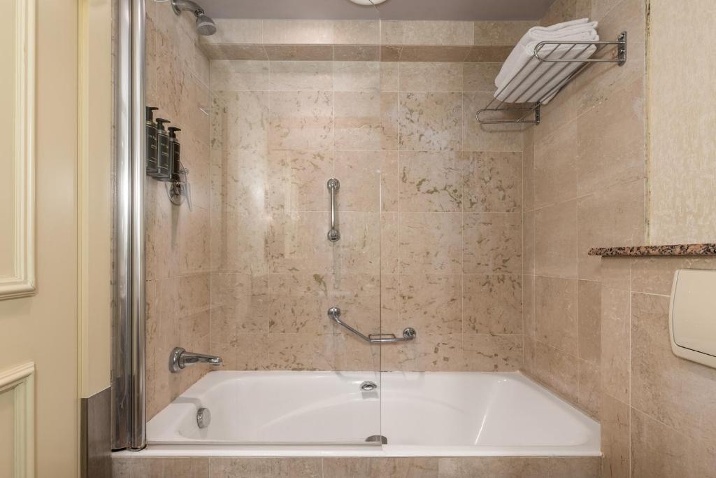 
Classic Double or Twin Room
