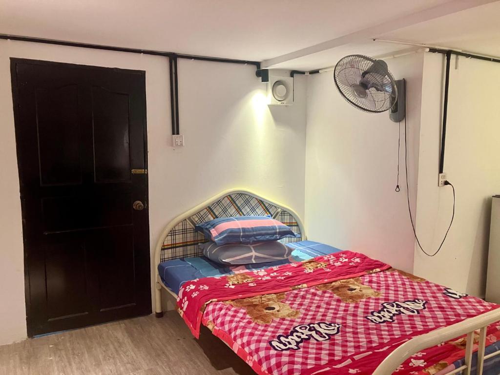 Cannarata - Queen Room With Shared Bathroom