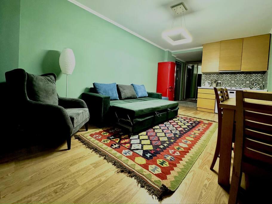 Posezení v ubytování New Gudauri Block Two 2 Bedroom Flats 204 and 205