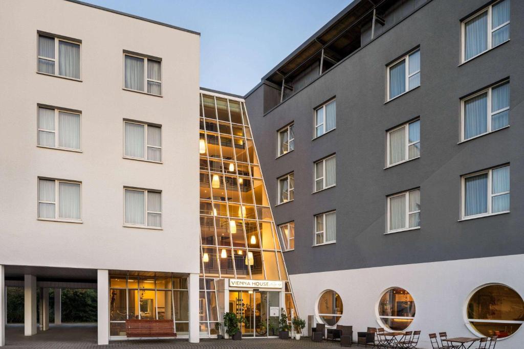 Budova, kde se hotel nachází