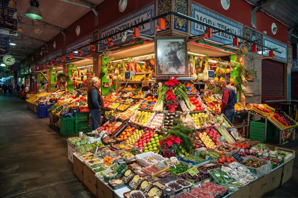 A supermarket or other shops at Az apartmant or nearby